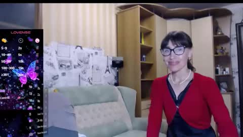 cute_lion_ online show from September 9, 11:54 am