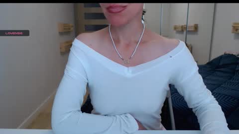 cute_lion_ online show from October 16, 10:49 am