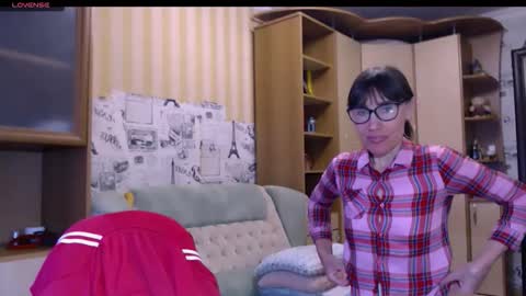 cute_lion_ online show from March 1, 12:07 pm