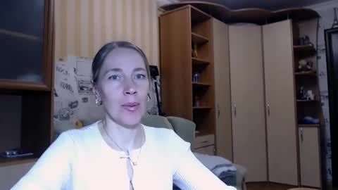 cute_lion_ online show from April 2, 6:27 pm