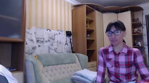 cute_lion_ online show from April 5, 11:51 am