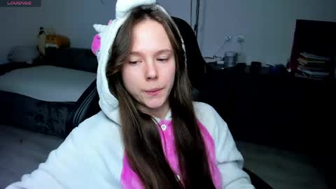 Emily online show from April 20, 4:10 pm