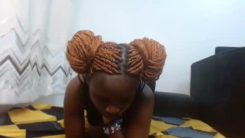 cute_lorna online show from March 10, 11:48 am