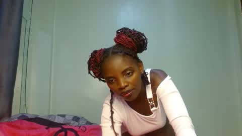 cute_lorna online show from April 19, 11:53 am