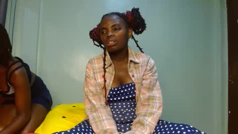 cute_lorna online show from April 21, 1:42 am