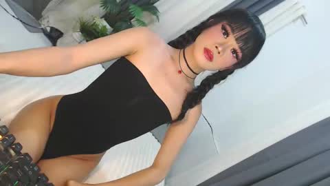 Snapshot of cute_maloi chatting on April 29, 11:25 am Jane online show from April 29, 11:25 am