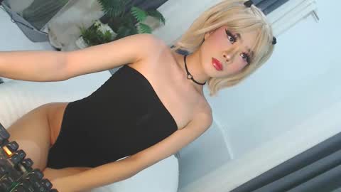 Snapshot of cute_maloi chatting on May 10, 5:29 pm Jane online show from May 10, 5:29 pm