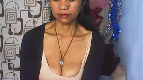 murielle online show from June 21, 1:24 pm