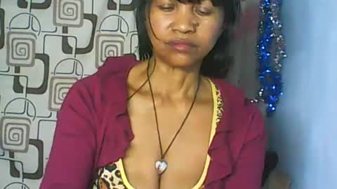 murielle online show from June 24, 6:40 pm