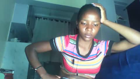 SHARON online show from April 13, 10:15 pm