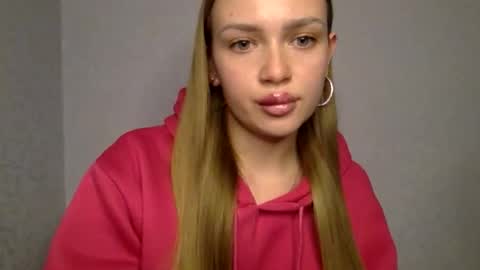 cute_shy06 online show from December 3, 5:55 pm