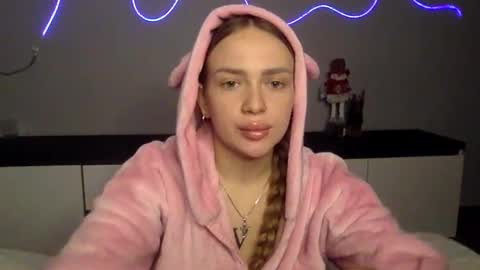 cute_shy06 online show from January 10, 5:58 pm