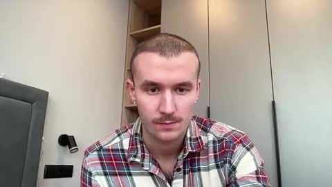 cute_skywalker online show from January 6, 12:09 pm