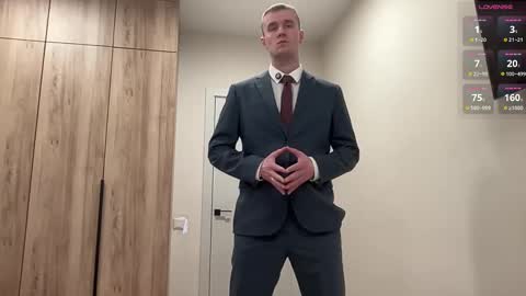 cute_skywalker online show from February 25, 4:05 pm