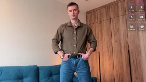 cute_skywalker online show from April 7, 6:14 am