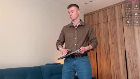 cute_skywalker online show from April 12, 8:30 am