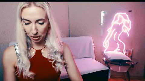 cute_smile_shy online show from September 13, 5:46 pm