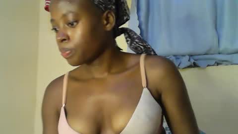 cute_sonny online show from March 12, 7:20 pm