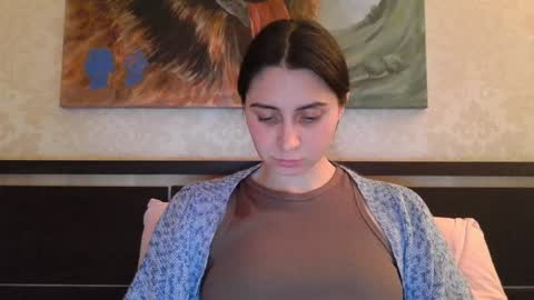 Snapshot of cute_strawberry_ chatting on December 16, 7:00 pm cute_strawberry_ online show from December 16, 7:00 pm