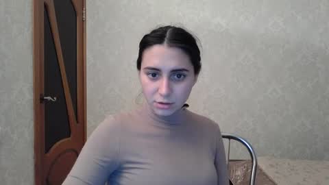 Snapshot of cute_strawberry_ chatting on December 21, 12:49 pm cute_strawberry_ online show from December 21, 12:49 pm