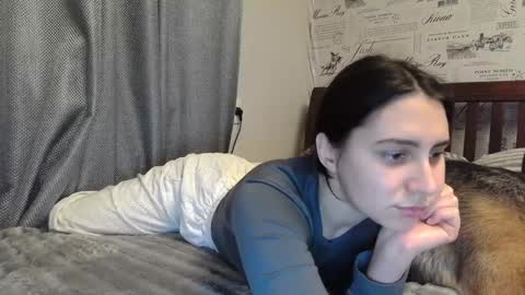 Snapshot of cute_strawberry_ chatting on January 1, 6:16 pm cute_strawberry_ online show from January 1, 6:16 pm