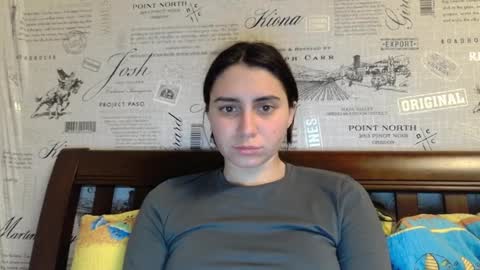Snapshot of cute_strawberry_ chatting on January 7, 9:35 pm cute_strawberry_ online show from January 7, 9:35 pm