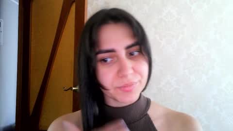 Snapshot of cute_strawberry_ chatting on September 11, 7:30 am cute_strawberry_ online show from September 11, 7:30 am