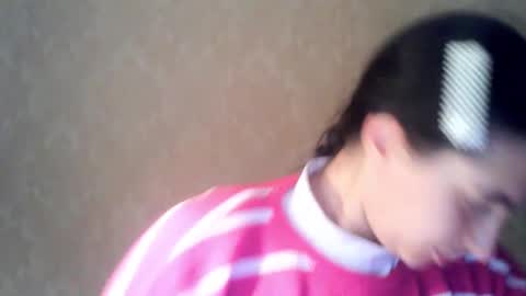 Snapshot of cute_strawberry_ chatting on October 10, 9:14 pm cute_strawberry_ online show from October 10, 9:14 pm
