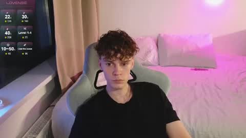 Snapshot of cute_thomas chatting on July 14, 8:03 pm Thomas - online show from July 14, 8:03 pm
