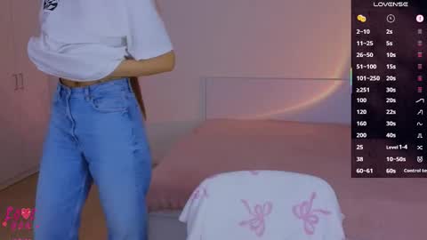 Ariel online show from October 8, 4:48 pm