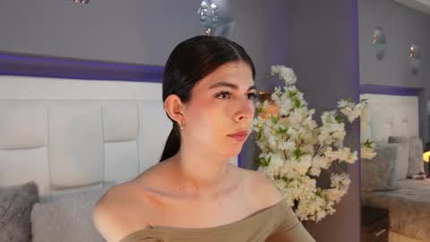 Snapshot of cutearii chatting on January 10, 8:43 pm CuteArii online show from January 10, 8:43 pm