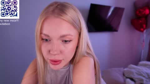 BONNIE online show from June 6, 4:39 am