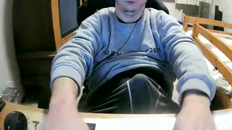 Cuteboy090 online show from March 20, 11:42 pm