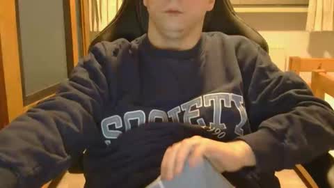 Cuteboy090 online show from April 21, 5:06 pm