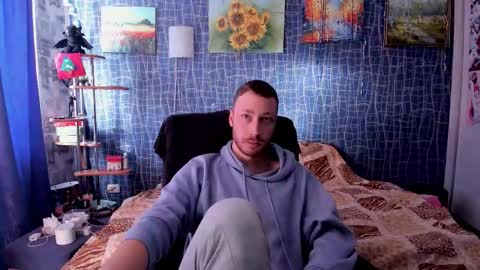 Snapshot of cuteboy228 chatting on February 3, 10:42 am cuteboy228 online show from February 3, 10:42 am