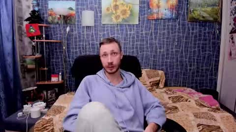 Snapshot of cuteboy228 chatting on February 3, 10:59 pm cuteboy228 online show from February 3, 10:59 pm