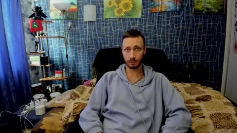 Snapshot of cuteboy228 chatting on February 6, 12:19 pm cuteboy228 online show from February 6, 12:19 pm