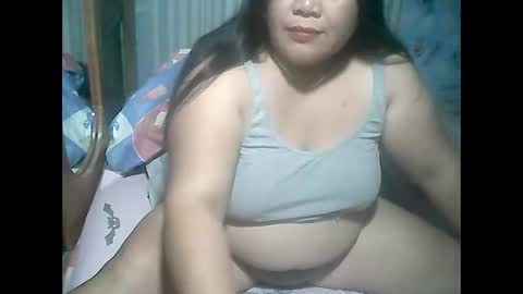Snapshot of cutechubbyasian chatting on January 7, 12:29 pm cutechubbyasian online show from January 7, 12:29 pm