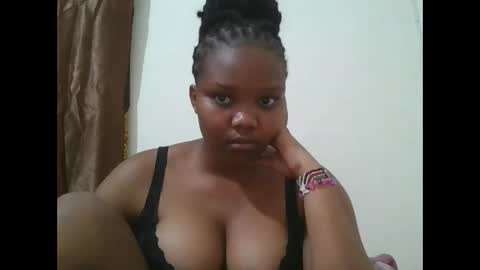 Snapshot of cuteebony2 chatting on October 13, 11:38 pm Sheila online show from October 13, 11:38 pm