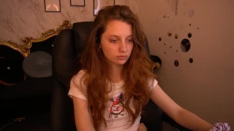 Foxy online show from June 9, 1:01 pm