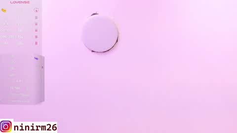 Snapshot of cutegirl__nini chatting on February 3, 3:20 am andre online show from February 3, 3:20 am