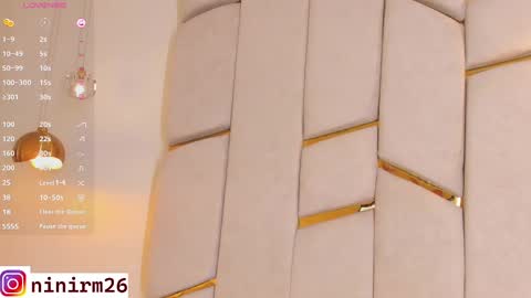 Snapshot of cutegirl__nini chatting on February 18, 7:32 am andre online show from February 18, 7:32 am