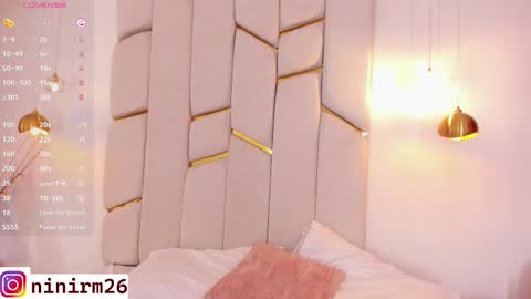 Snapshot of cutegirl__nini chatting on February 22, 4:29 am andre online show from February 22, 4:29 am