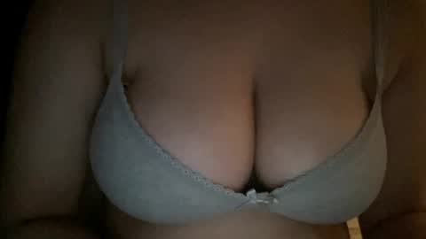 cutegirlriya online show from April 10, 3:12 am