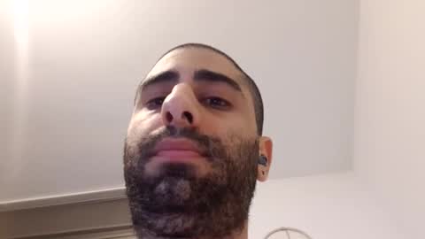 cuteguy52 online show from March 23, 2:15 am