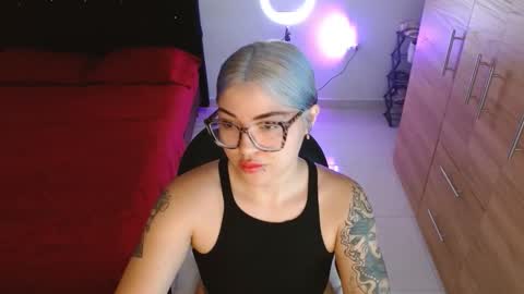 isabella online show from February 8, 5:38 pm