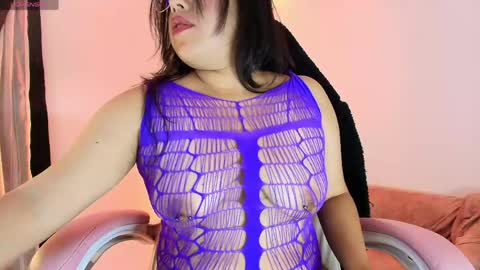 Snapshot of cutejess45 chatting on June 5, 1:45 am tell me jess online show from June 5, 1:45 am