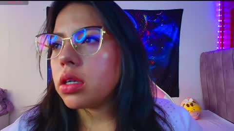 tell me jess   online show from July 28, 4:05 pm