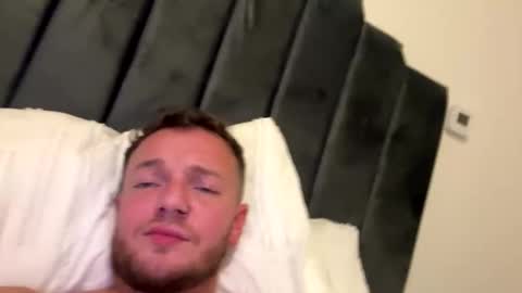 Snapshot of cutescottishlad chatting on September 25, 10:57 pm cutescottishlad online show from September 25, 10:57 pm