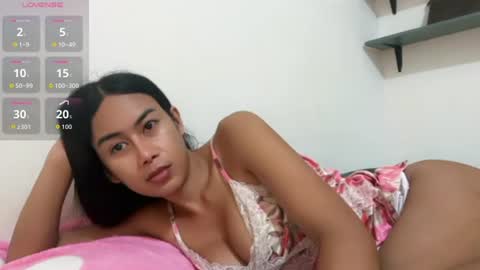 Aya online show from August 4, 6:54 pm